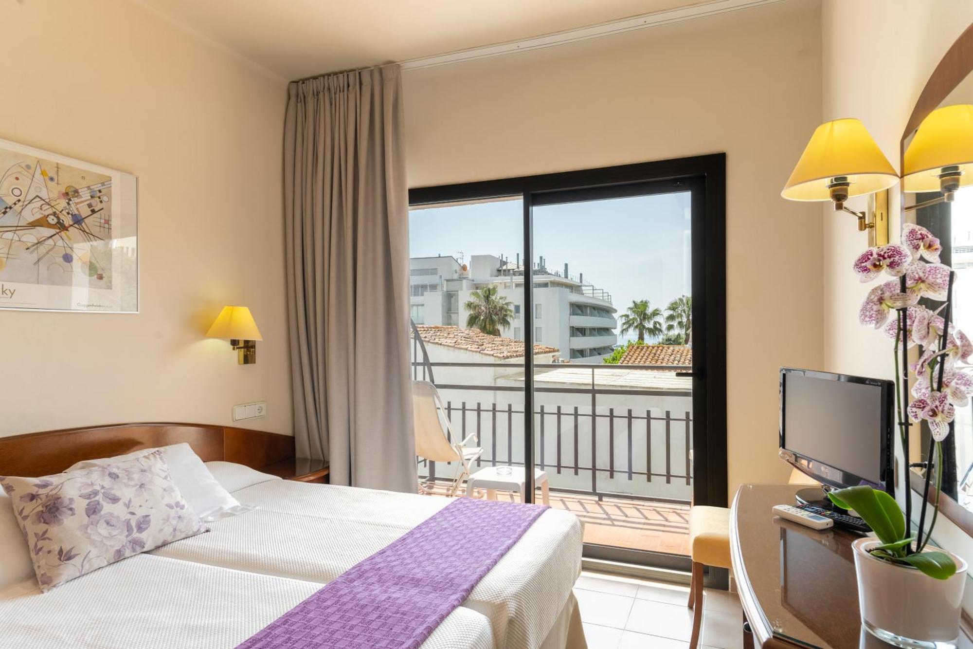 Rvhotels Avenida Tossa de Mar Exterior foto
